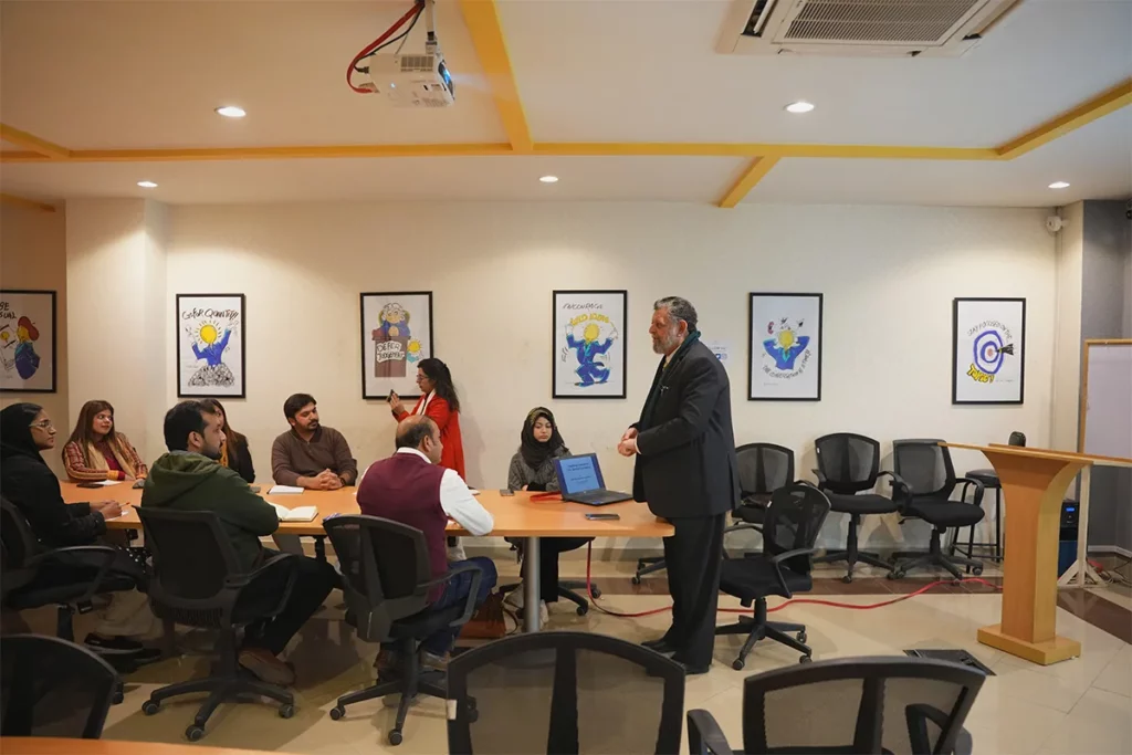 Handling Customers for Service Excellence (5)