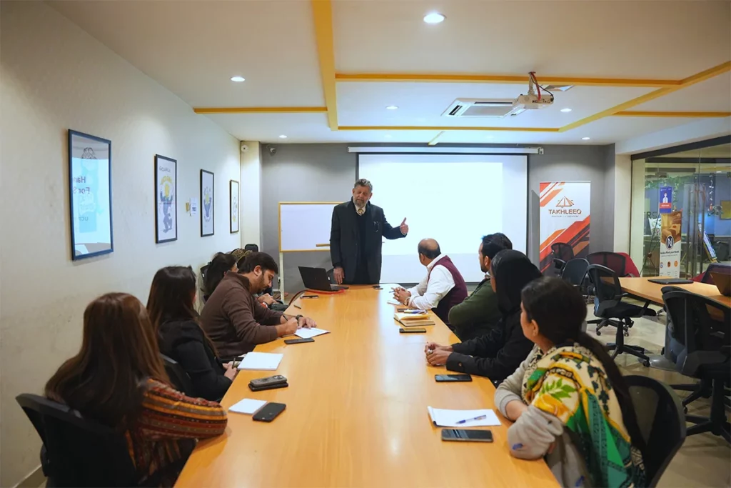 Handling Customers for Service Excellence (8)