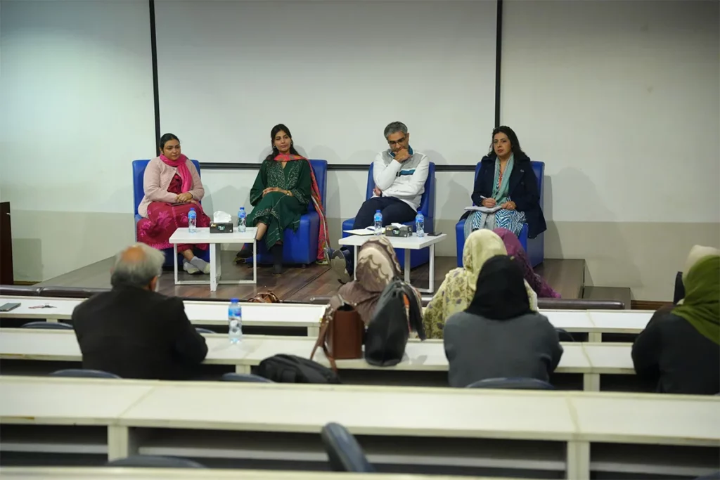 Town Hall for Faculties (ii) (1)