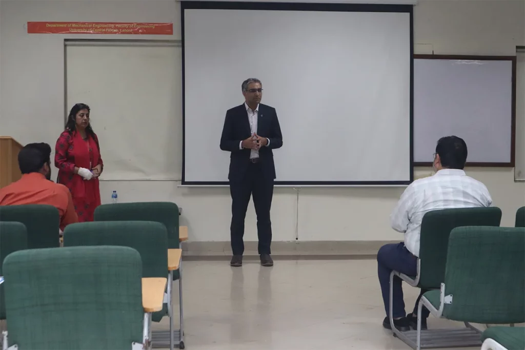 Teaching Excellence Training Closing and certificate distribution (6)