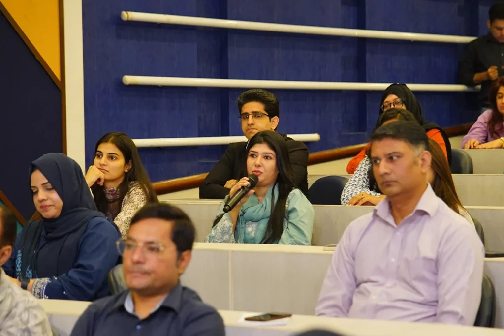 Staff Town Hall (iv) (1)