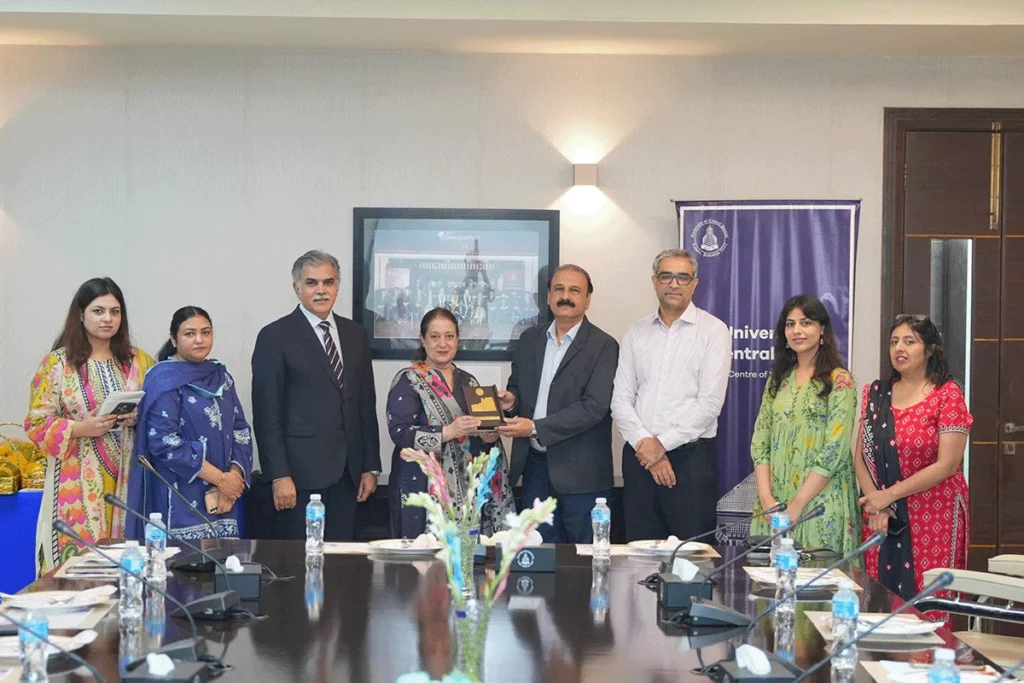 Farewell Ceremony Retiring Faculty & Staff (5)