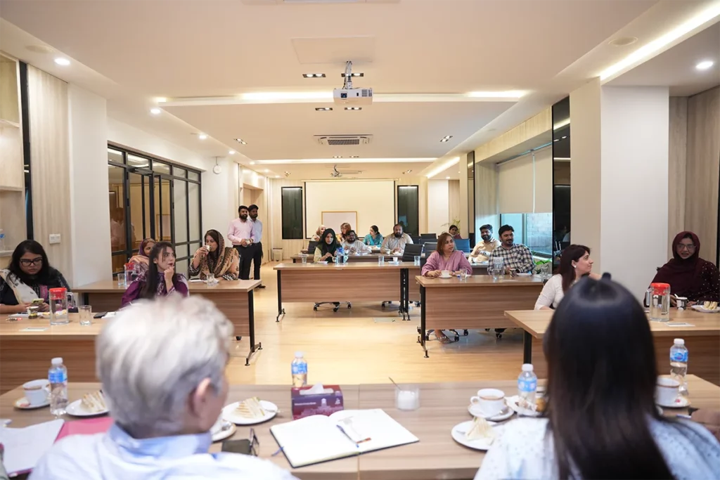 Staff Townhall (8)